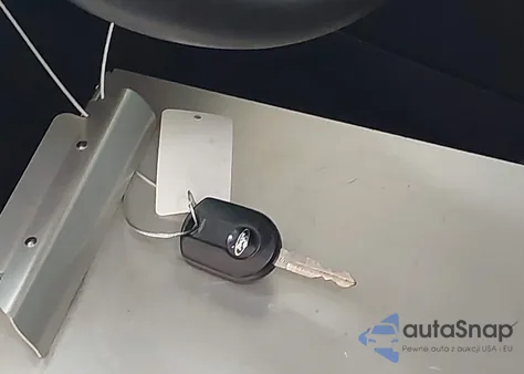 2014 Ford Taurus Sel z USA, uszkodzony, nr VIN 1FAHP2E82EG139690